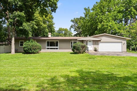 Photo of 478 W Shady Lane Road, Palatine, IL 60074 (MLS # 12730583)