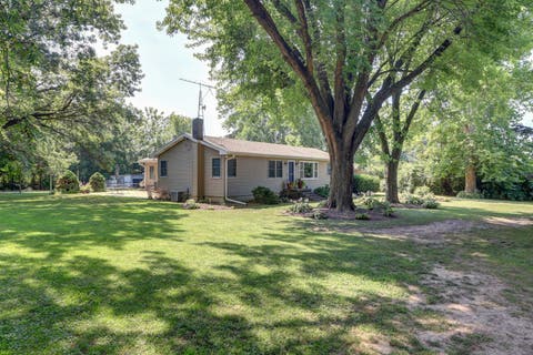 Tiny photo for 1727 HWY 67 Avenue, Clinton, IA 52732 (MLS # 12716235)