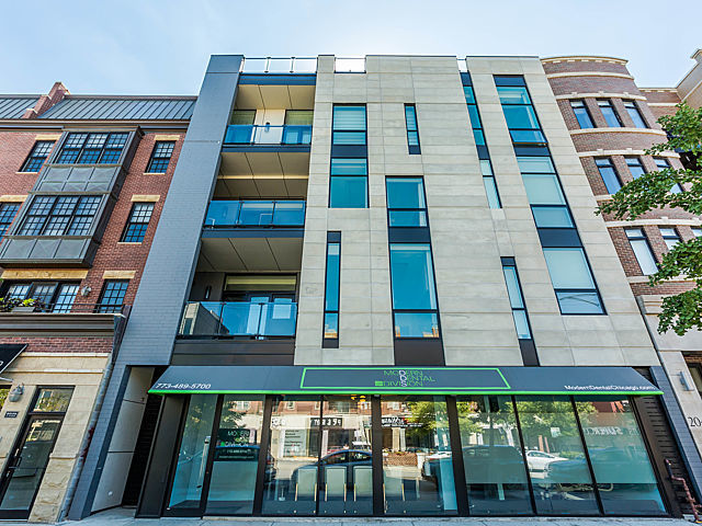 Photo 1 of 28 — 2037 W Division Street 302, Chicago, IL 60622