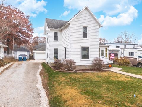 Tiny photo for 1014 N Mill Street, Pontiac, IL 61764 (MLS # 12516669)