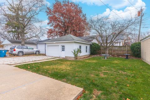 Tiny photo for 1014 N Mill Street, Pontiac, IL 61764 (MLS # 12516669)