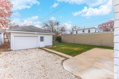 Tiny photo for 1014 N Mill Street, Pontiac, IL 61764 (MLS # 12516669)