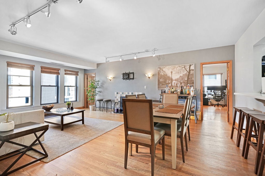 431 S Dearborn Street 1603