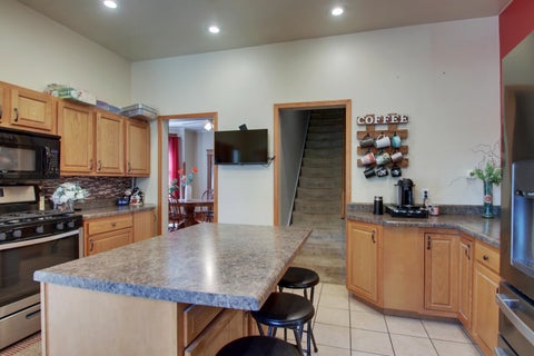 Tiny photo for 1803 Jefferson Street, Quincy, IL 62301 (MLS # 100539110)