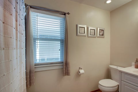 Tiny photo for 1803 Jefferson Street, Quincy, IL 62301 (MLS # 100539110)