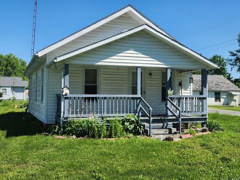 Tiny photo for Pinckneyville, IL 62274 (MLS # 12634395)