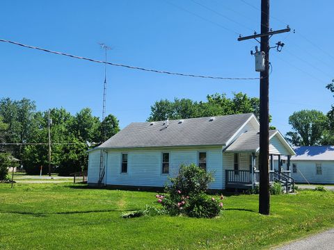 Photo of Pinckneyville, IL 62274 (MLS # 12634395)