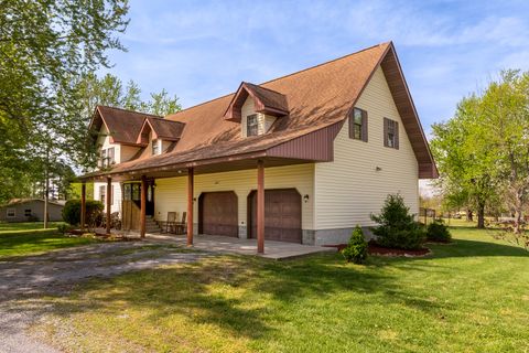 Tiny photo for 18199 Pittsburg Road, Marion, IL 62959 (MLS # 12613281)