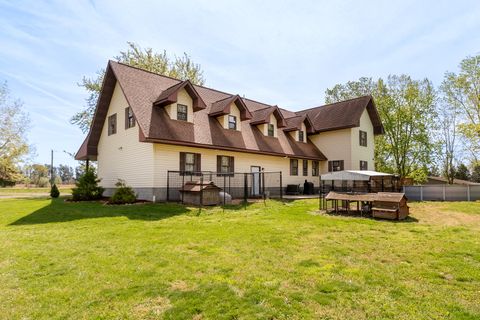 Tiny photo for 18199 Pittsburg Road, Marion, IL 62959 (MLS # 12613281)