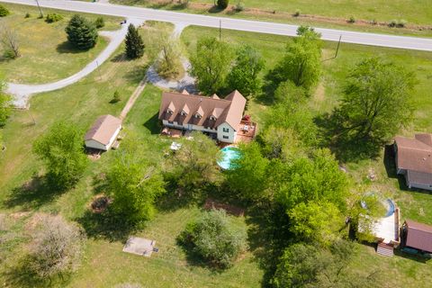 Tiny photo for 18199 Pittsburg Road, Marion, IL 62959 (MLS # 12613281)