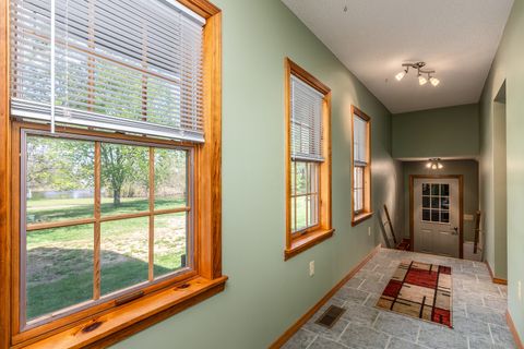 Tiny photo for 18199 Pittsburg Road, Marion, IL 62959 (MLS # 12613281)