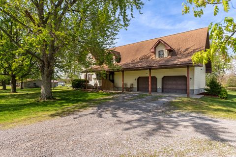 Tiny photo for 18199 Pittsburg Road, Marion, IL 62959 (MLS # 12613281)