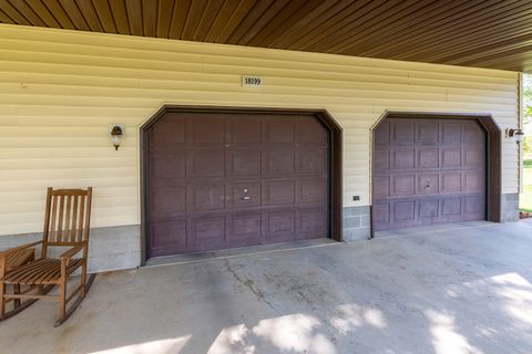 Tiny photo for 18199 Pittsburg Road, Marion, IL 62959 (MLS # 12613281)