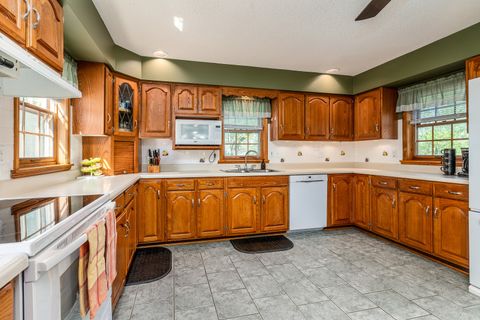 Tiny photo for 18199 Pittsburg Road, Marion, IL 62959 (MLS # 12613281)