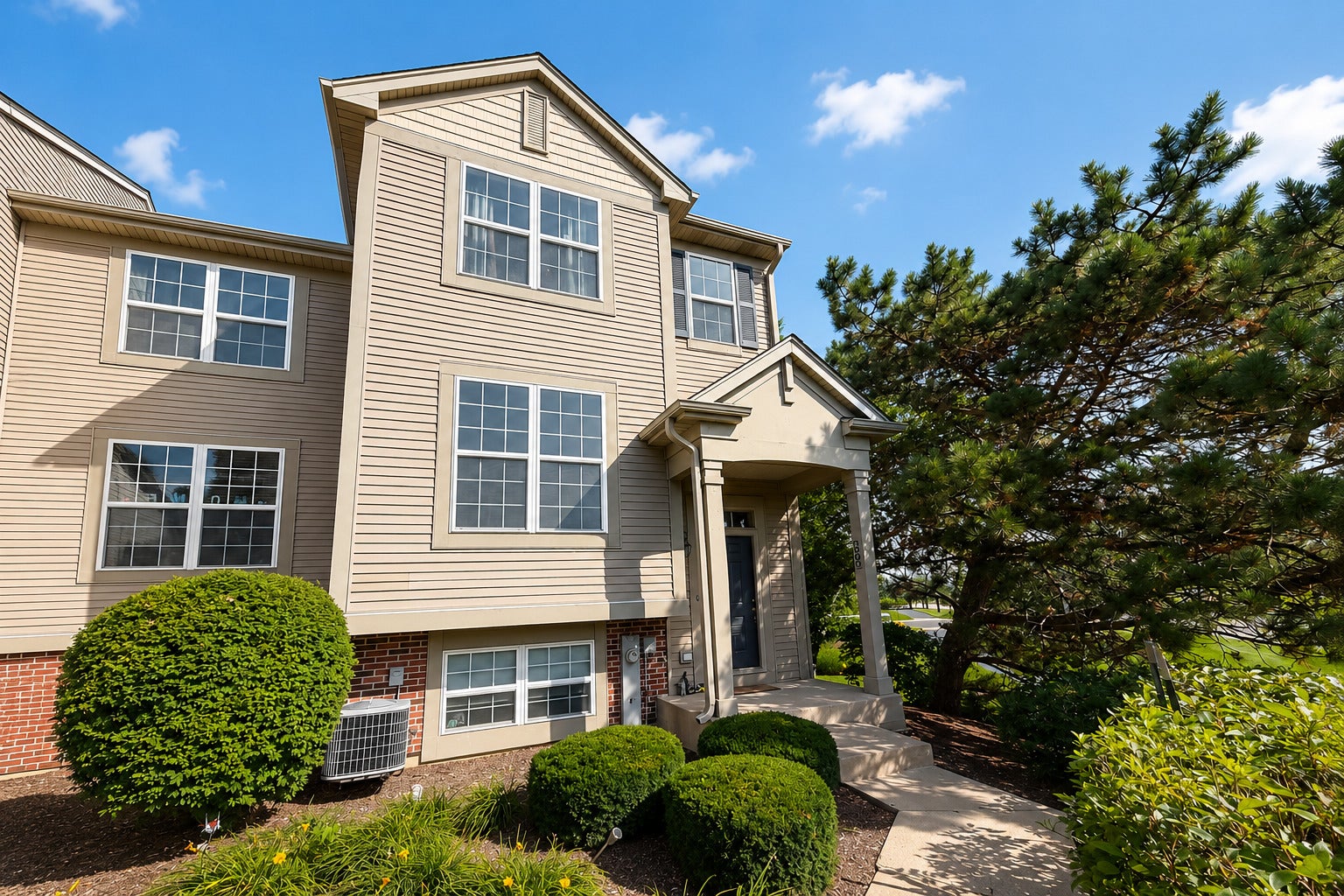 896 Cherry Creek Drive