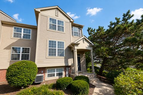 Tiny photo for 896 Cherry Creek Drive, Grayslake, IL 60030 (MLS # 12686114)