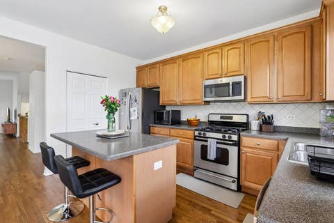 Tiny photo for 654 Astor Lane, Wheeling, IL 60090 (MLS # 12678675)