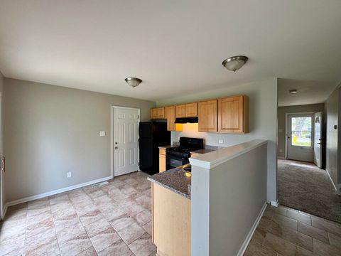 Tiny photo for 824 Dartmouth Avenue, Matteson, IL 60443 (MLS # 12370121)