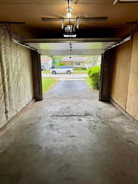 Tiny photo for 824 Dartmouth Avenue, Matteson, IL 60443 (MLS # 12370121)