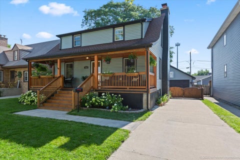 Tiny photo for 9323 S Spaulding Avenue, Evergreen Park, IL 60805 (MLS # 12698983)