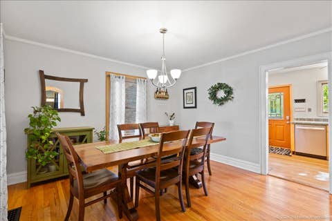 Tiny photo for 9323 S Spaulding Avenue, Evergreen Park, IL 60805 (MLS # 12698983)