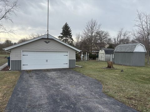 Tiny photo for 71 227th Place E, Steger, IL 60475 (MLS # 12527379)