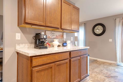 Tiny photo for 7058 Hidden Green Circle, Fox Lake, IL 60020 (MLS # 12629894)