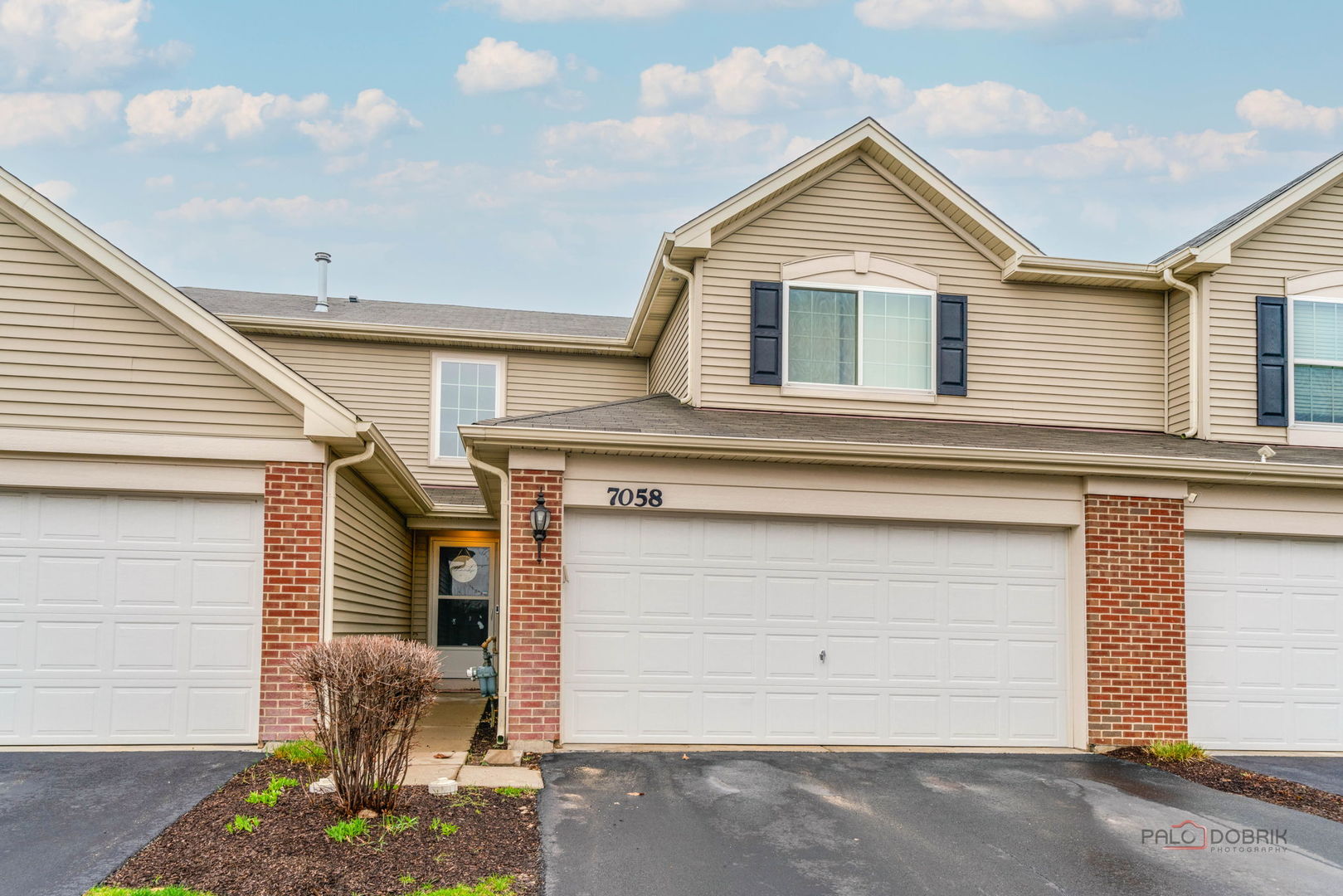 7058 Hidden Green Circle