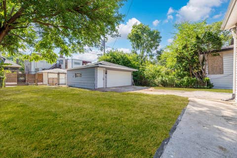 Tiny photo for 8025 S Euclid Avenue, Chicago, IL 60617 (MLS # 12724947)
