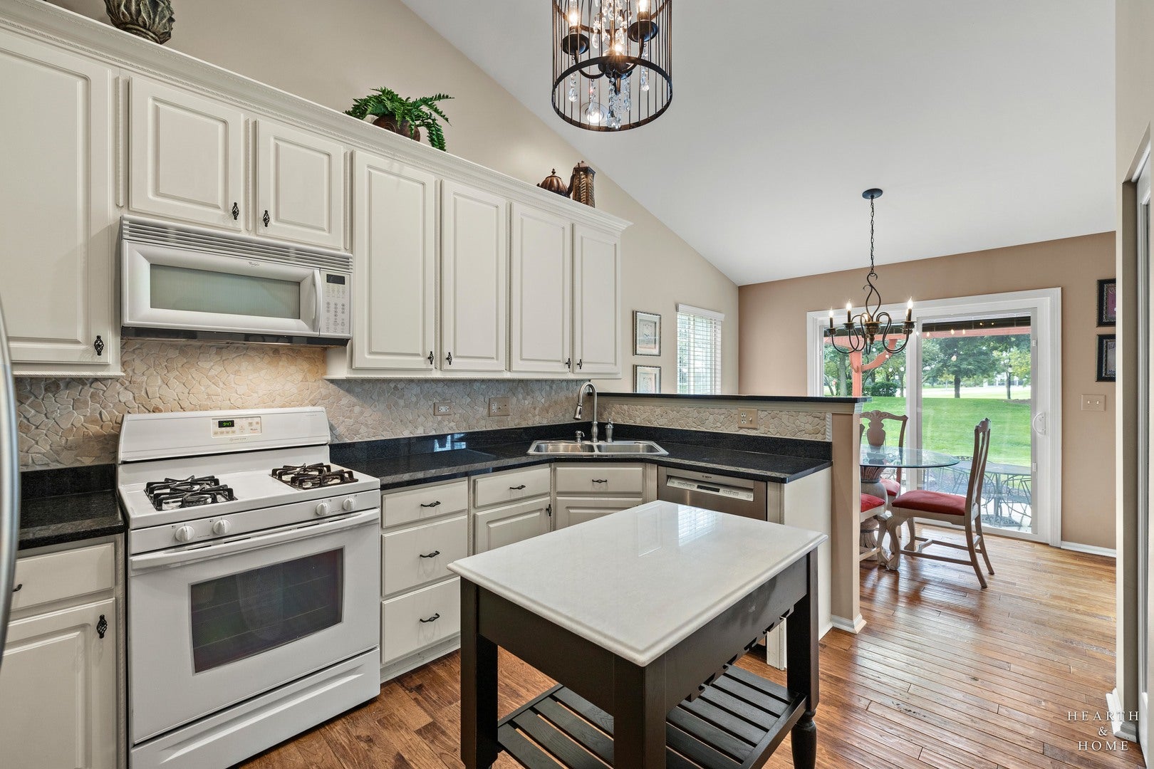 1352 Evergreen Lane