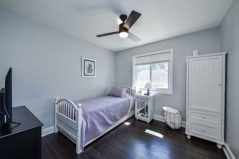 Tiny photo for 252 N Lombard Avenue, Lombard, IL 60148 (MLS # 12474616)