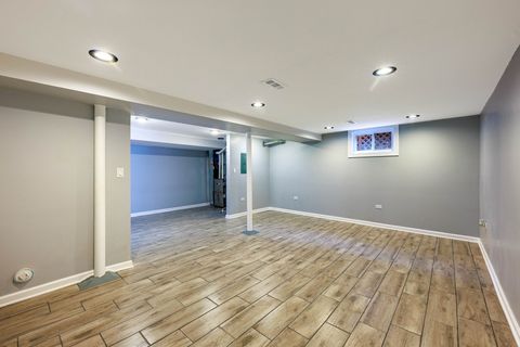 Tiny photo for 9252 S Sacramento Avenue, Evergreen Park, IL 60805 (MLS # 12494898)