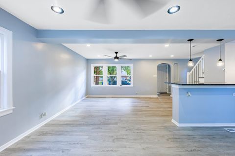 Tiny photo for 9252 S Sacramento Avenue, Evergreen Park, IL 60805 (MLS # 12494898)