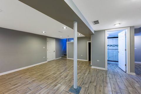 Tiny photo for 9252 S Sacramento Avenue, Evergreen Park, IL 60805 (MLS # 12494898)