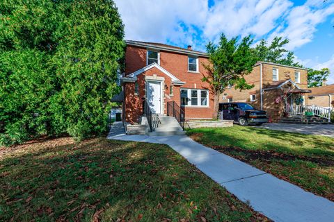 Tiny photo for 9252 S Sacramento Avenue, Evergreen Park, IL 60805 (MLS # 12494898)
