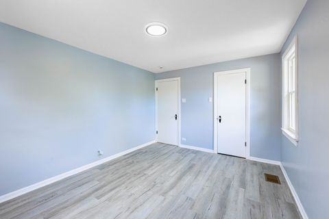 Tiny photo for 9252 S Sacramento Avenue, Evergreen Park, IL 60805 (MLS # 12494898)