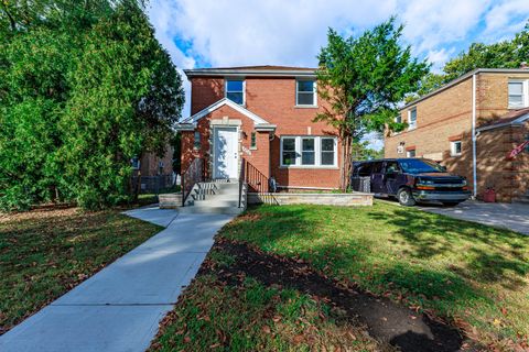 Photo of 9252 S Sacramento Avenue, Evergreen Park, IL 60805 (MLS # 12494898) Photo of 9252 S Sacramento Avenue, Evergreen Park, IL 60805 (MLS # 12494898)