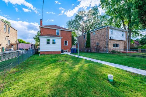 Tiny photo for 9252 S Sacramento Avenue, Evergreen Park, IL 60805 (MLS # 12494898)