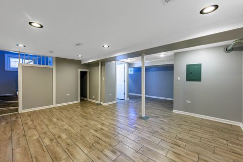 Tiny photo for 9252 S Sacramento Avenue, Evergreen Park, IL 60805 (MLS # 12494898)