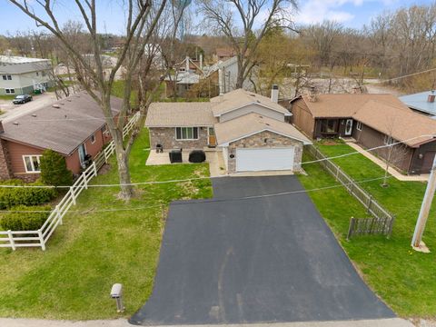 Tiny photo for 218 Mastodon Drive, Ingleside, IL 60041 (MLS # 12617055)