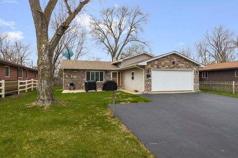 Photo of 218 Mastodon Drive, Ingleside, IL 60041 (MLS # 12617055)
