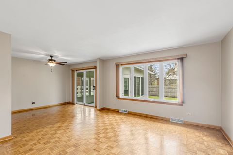 Tiny photo for 218 Mastodon Drive, Ingleside, IL 60041 (MLS # 12617055)