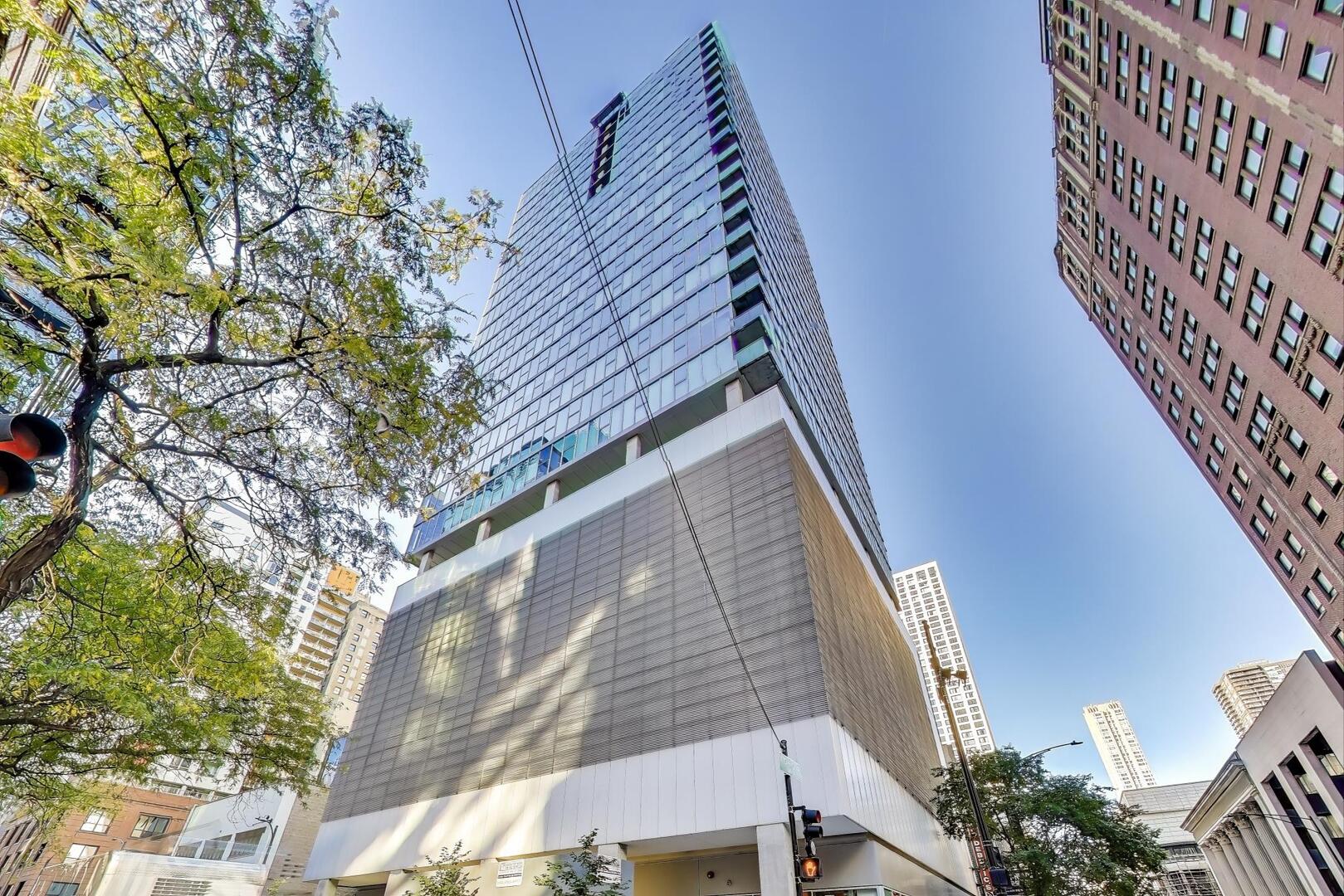 550 N Saint Clair Street 1303