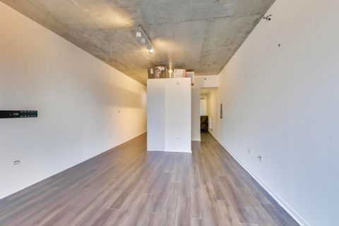 Tiny photo for 550 N Saint Clair Street #1303, Chicago, IL 60611 (MLS # 12496008)