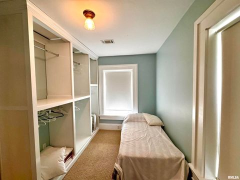 Tiny photo for 110 E JEFFERSON Street, New Boston, IL 61272 (MLS # QC4269757)