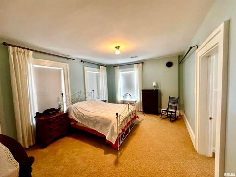 Tiny photo for 110 E JEFFERSON Street, New Boston, IL 61272 (MLS # QC4269757)