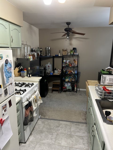 Tiny photo for 1500 ROBIN Circle #314, Hoffman Estates, IL 60169 (MLS # 12790208)