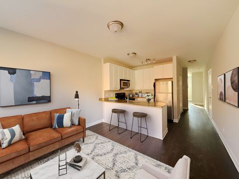 Tiny photo for 7007 N Wolcott Avenue #3, Chicago, IL 60626 (MLS # 12556426)