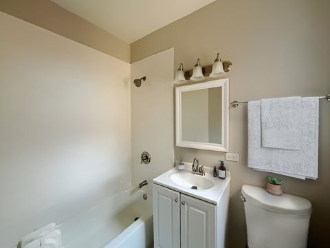 Tiny photo for 7007 N Wolcott Avenue #3, Chicago, IL 60626 (MLS # 12556426)