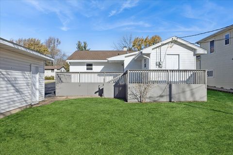 Tiny photo for 821 Oakwood Drive, Round Lake Beach, IL 60073 (MLS # 12517507)